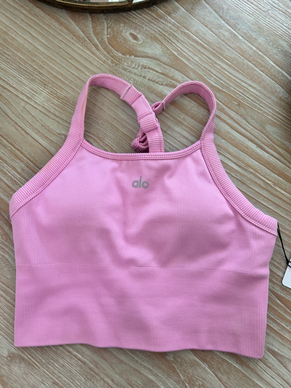 Alo bra candy heart pink